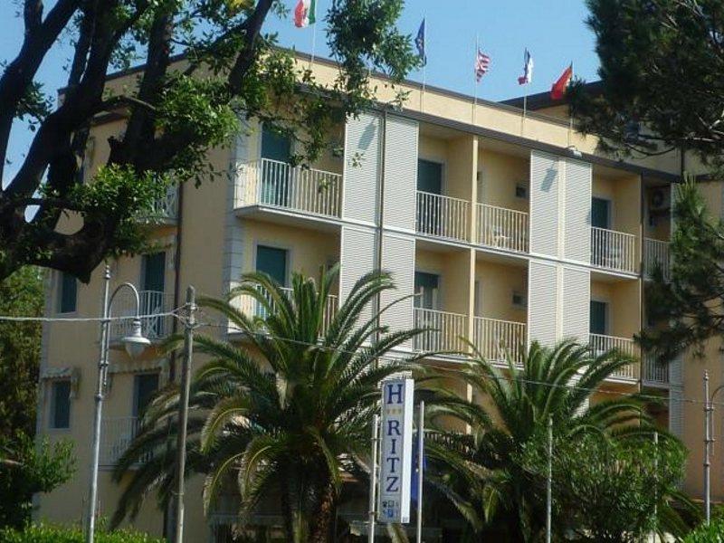 Hotel Riva Lido di Camaiore Esterno foto